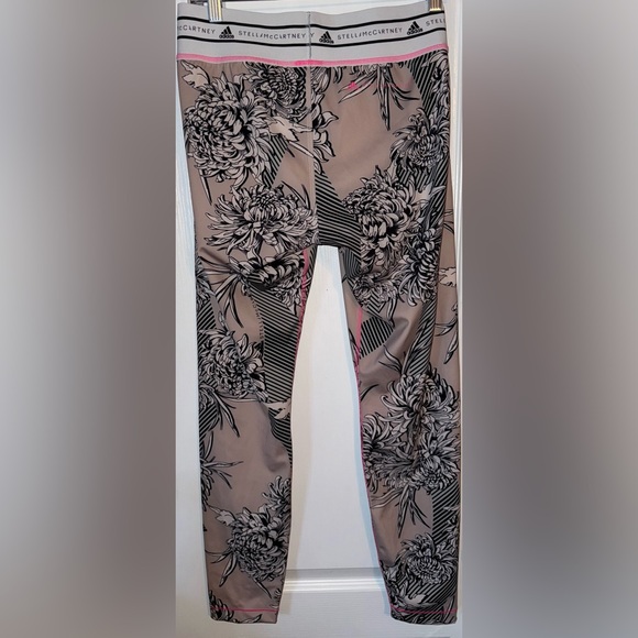 Adidas By Stella McCartney Like New Floral Patterned Leggings In Light Pink - Picture 5 of 14